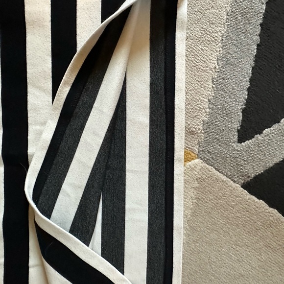 Fun stretch knee-length skirt - Picture 2 of 5